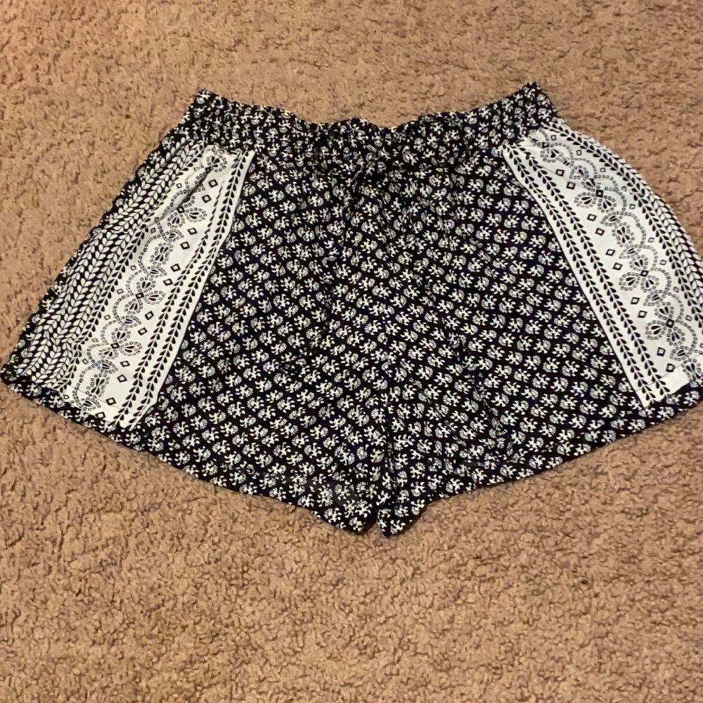 Versatile girl’s/women’s shorts